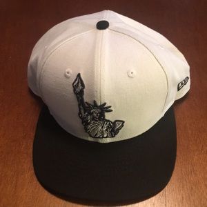 Volcom Statue of Liberty 9FIFTY Men’s SnapBack
